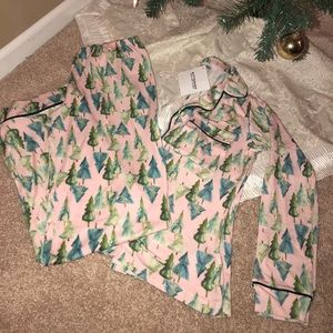 Jessie James Decker Kittenish Pajama Set